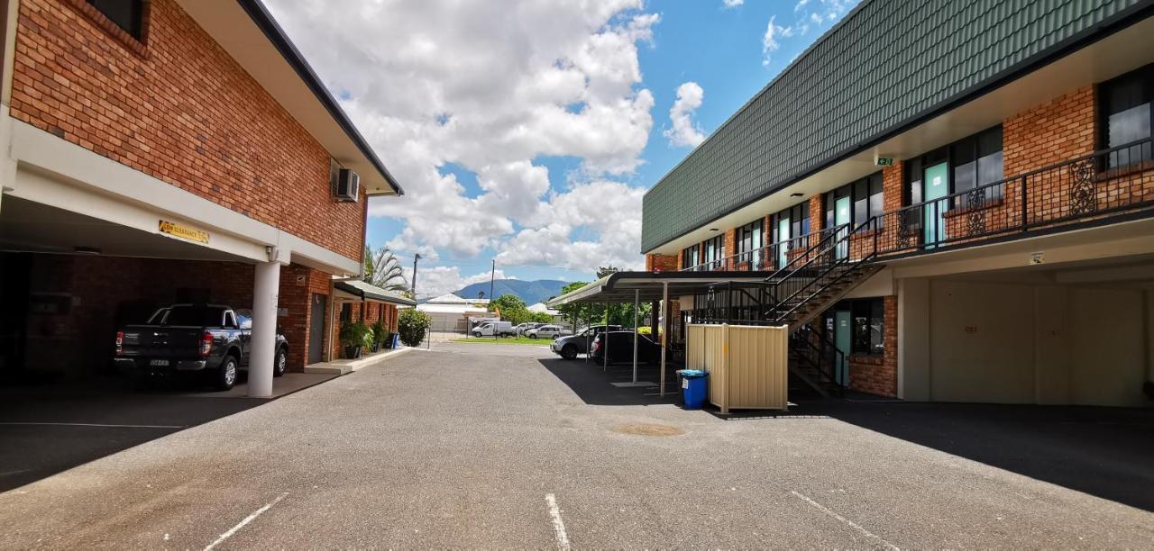 Archer Park Motel Rockhampton Exteriör bild